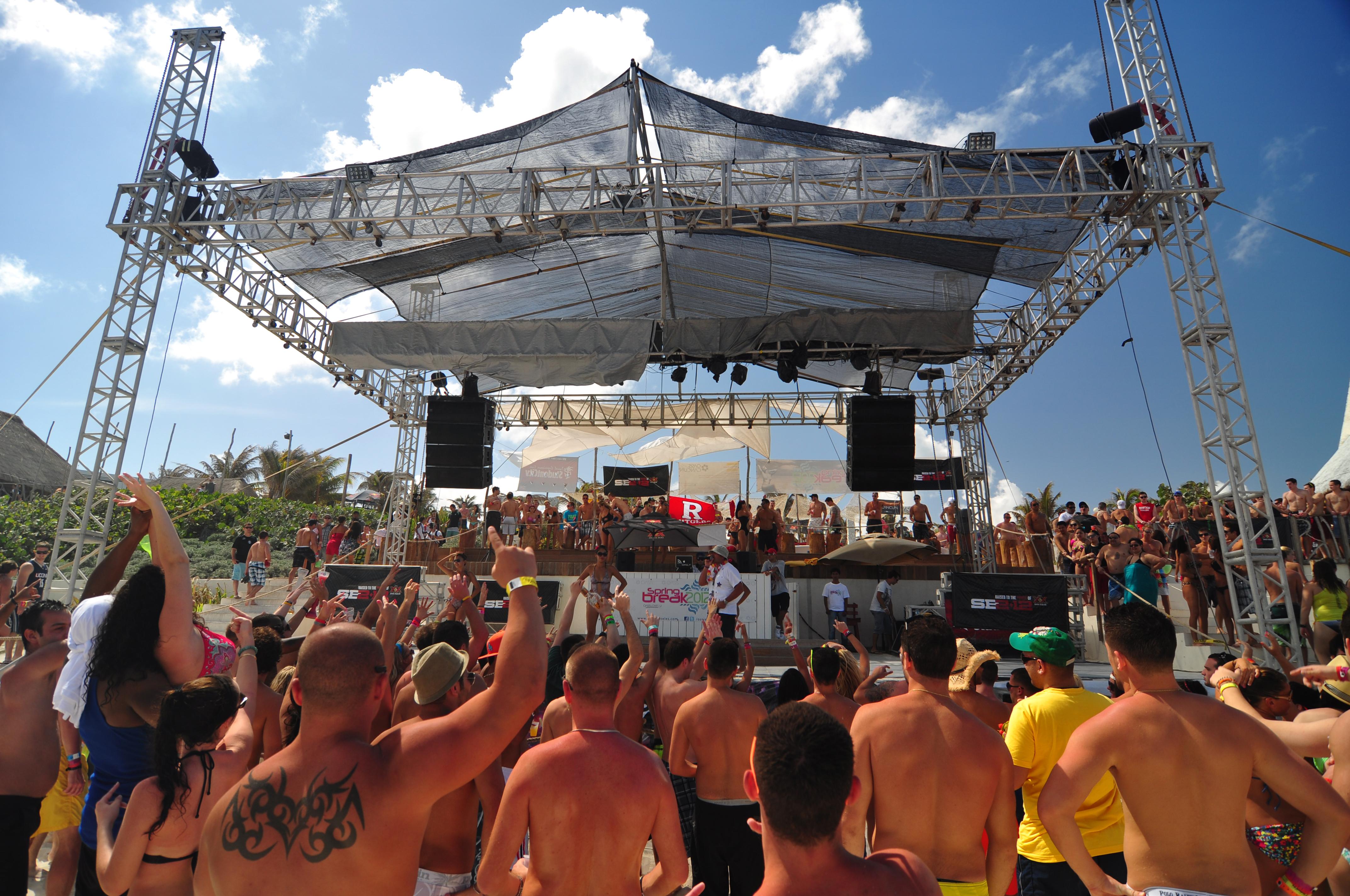 ホテル グランド オアシス カンクーン カンクン エクステリア 写真 Ibiza beach club